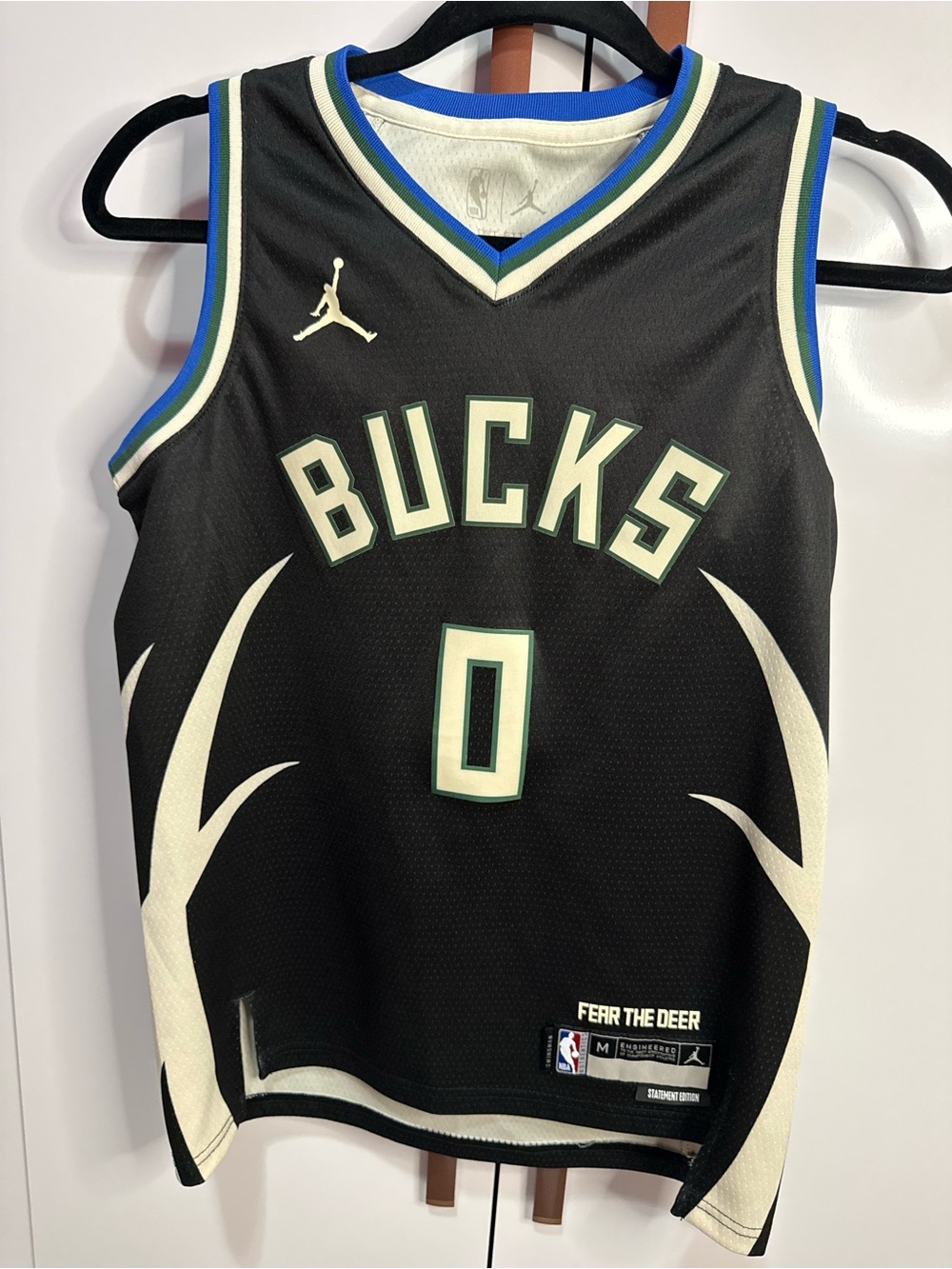 NBA Milwaukee Bucks Lillard #0 Youth size M Jersey